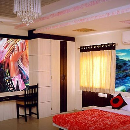 Hotel Samridhi Udaipur Eksteriør billede